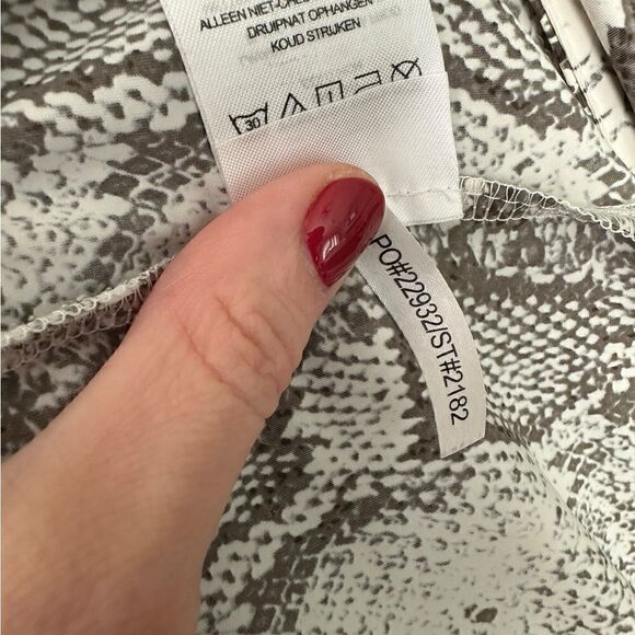 Lysse Schiffer Snake Print Button Down Top - Picture 10 of 10